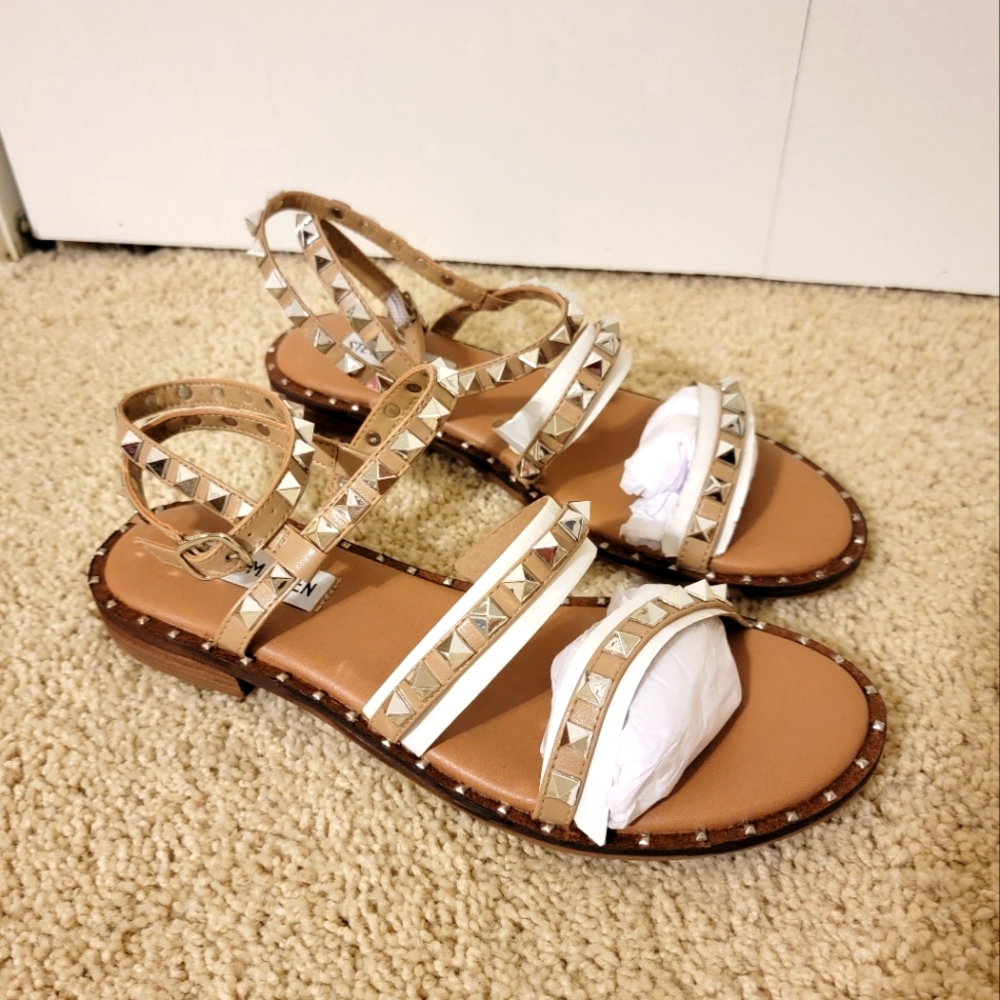 Steve Madden Travel Sandal